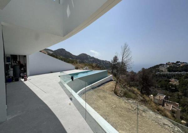 Casa independiente en calle de Europa, 603