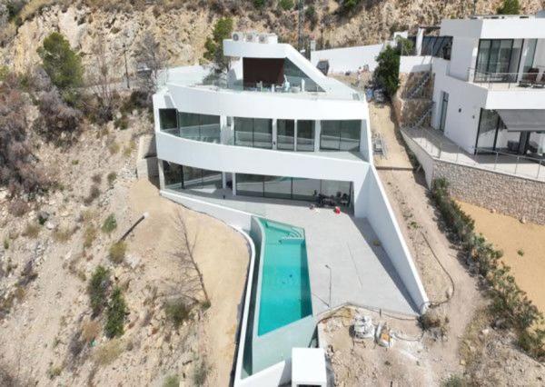 Casa independiente en calle de Europa, 603