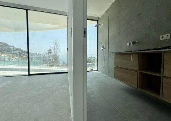 Casa independiente en calle de Europa, 603