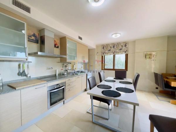 Casa independiente en calle el Ravanell