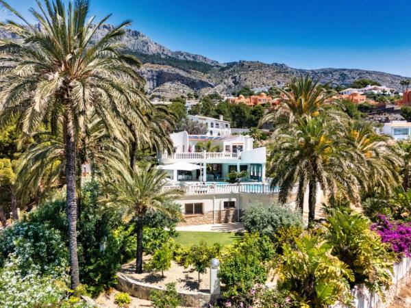 Casa independiente en calle Cabo de Gata