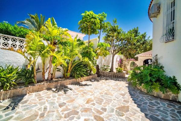 Casa independiente en calle Cabo de Gata