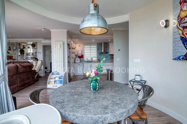 Dúplex en calle Baja