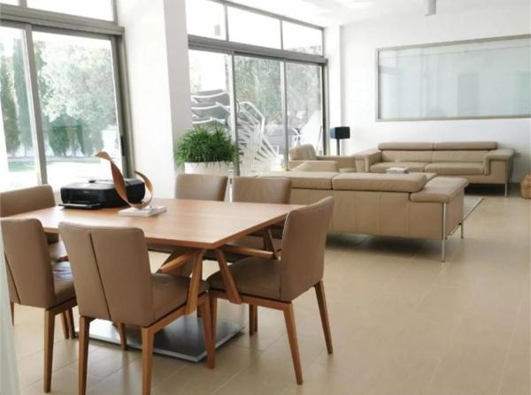 Casa independiente en calle Revoltes s/n