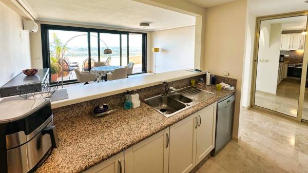 Piso en avenida Principal de la Sierra