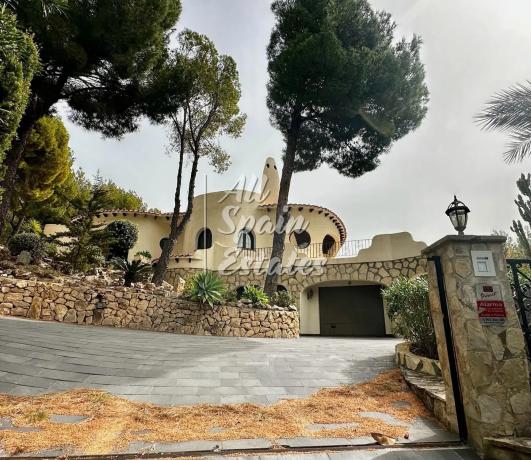 Casa independiente en calle la Llebre