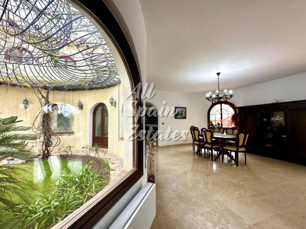 Casa independiente en calle la Llebre