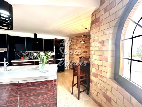 Casa independiente en calle la Llebre