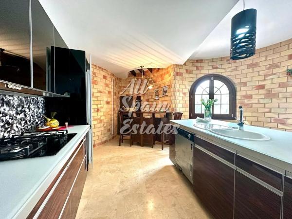 Casa independiente en calle la Llebre