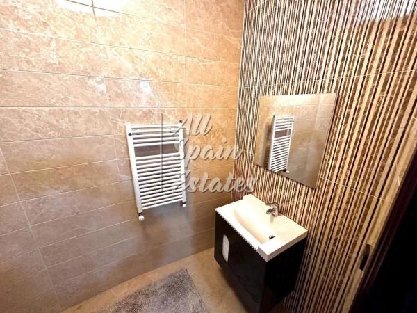 Casa independiente en calle la Llebre