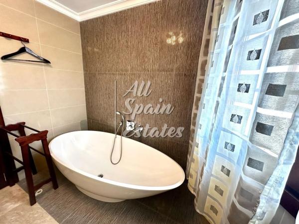 Casa independiente en calle la Llebre