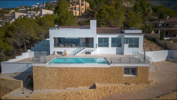 Casa independiente en calle Carretas