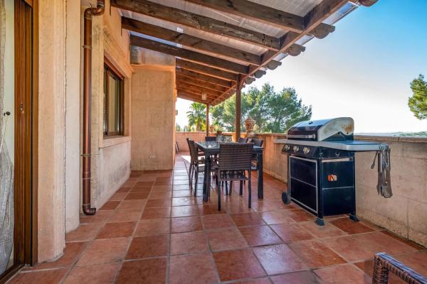 Casa independiente en Urbanización Jardines de Alhama