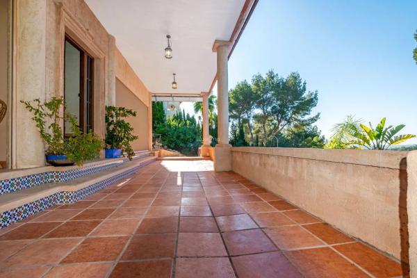 Casa independiente en Urbanización Jardines de Alhama