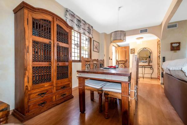 Casa independiente en Urbanización Jardines de Alhama