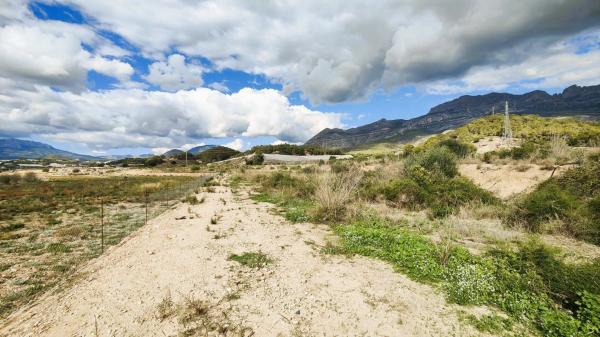 Casa independiente en Partida Sogai