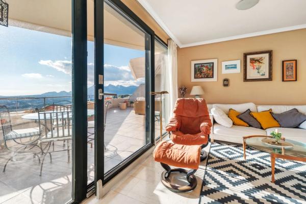 Piso en avenida Principal de la Sierra