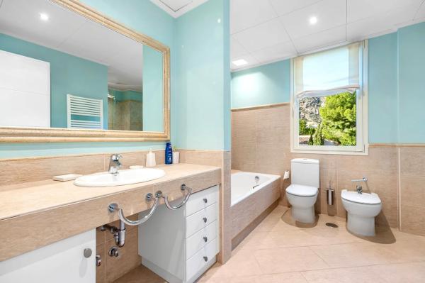 Casa independiente en calle Alemania