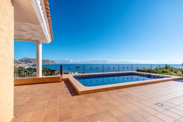 Casa independiente en calle Estació