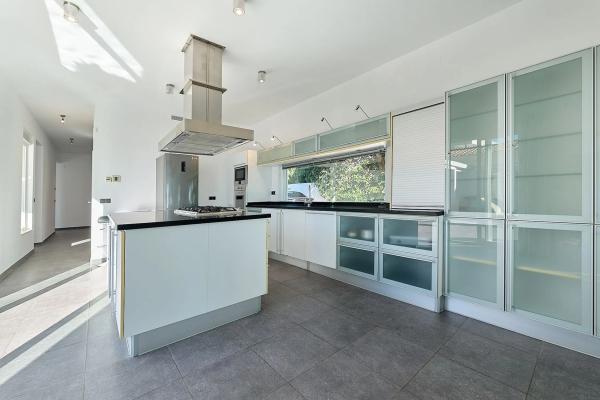 Casa independiente en calle el Capellla