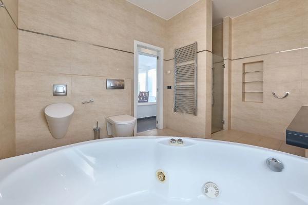 Casa independiente en calle el Capellla