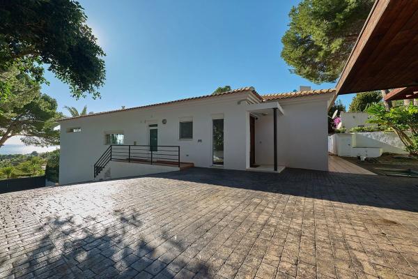 Casa independiente en calle el Capellla