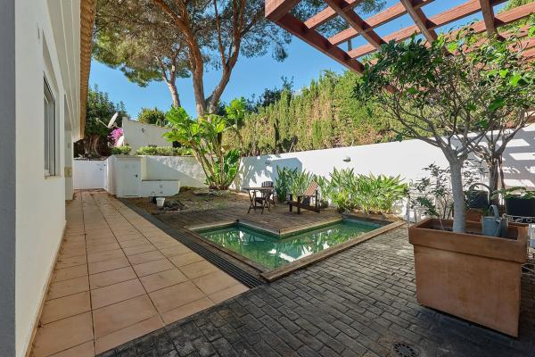 Casa independiente en calle el Capellla