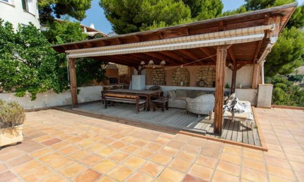 Casa independiente en calle Corbeta