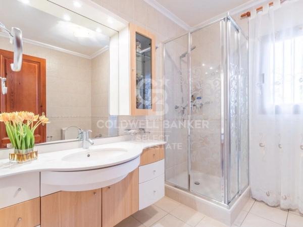 Casa independiente en calle l'Arbocer