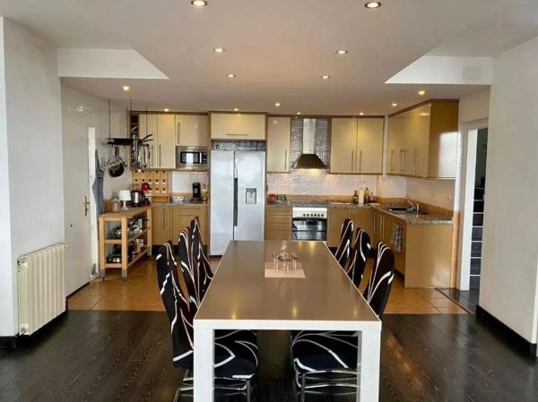 Casa independiente en calle El Pou