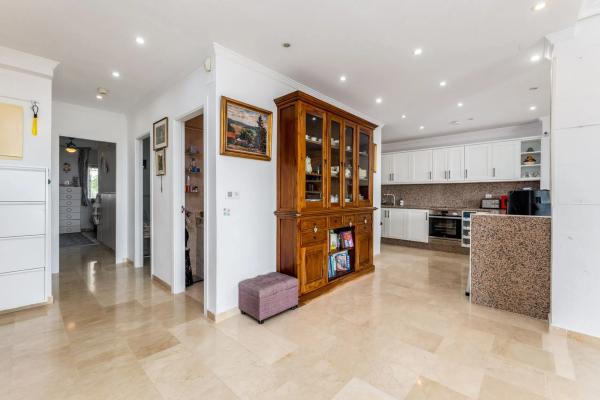 Piso en avenida Principal de la Sierra