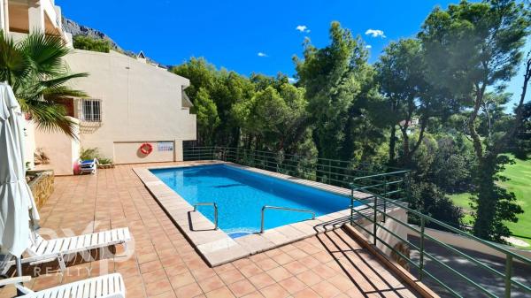 Chalet adosado en avenida Bernia-s.a. I