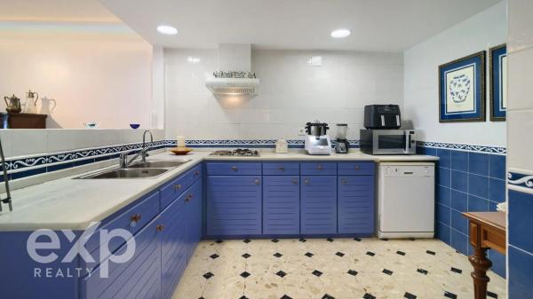 Chalet adosado en avenida Bernia-s.a. I