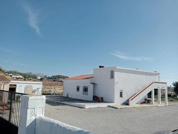 Casa independiente en Partida Sogay-Industria