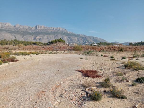 Casa independiente en Partida Sogay-Industria