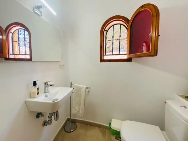 Casa independiente en avenida Bernia