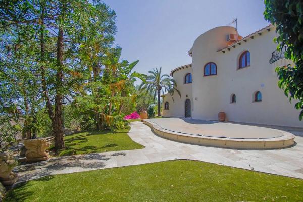 Casa independiente en calle la Llebre