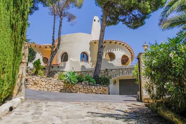 Casa independiente en calle la Llebre