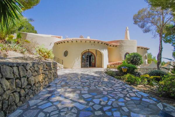 Casa independiente en calle la Llebre