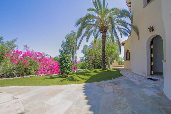 Casa independiente en calle la Llebre