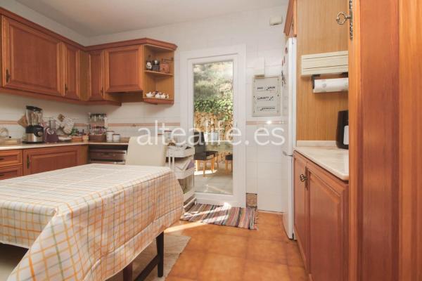 Casa independiente en calle Figuera