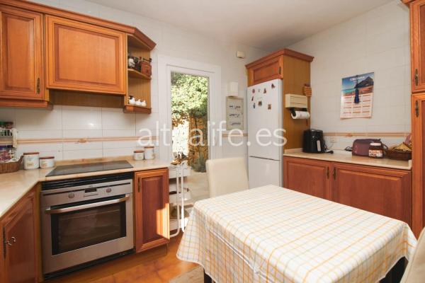 Casa independiente en calle Figuera