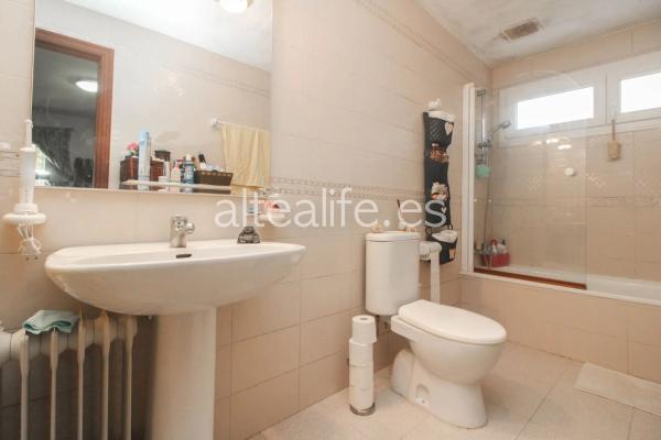 Casa independiente en calle Figuera