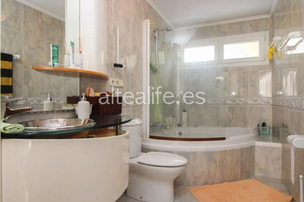 Casa independiente en calle Figuera