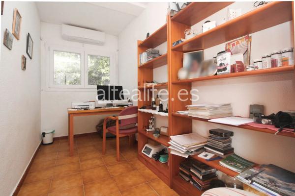 Casa independiente en calle Figuera