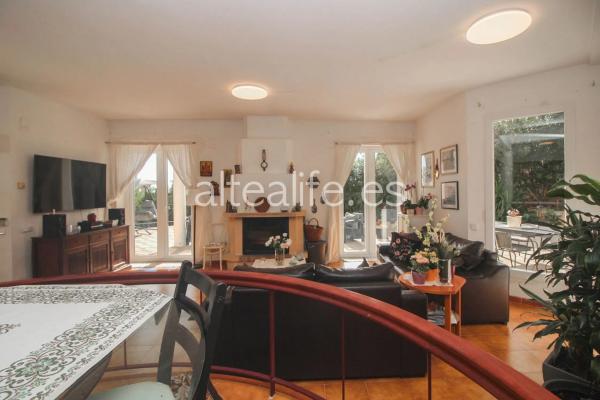 Casa independiente en calle Figuera