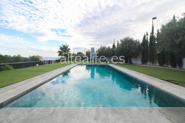 Casa independiente en calle Les Revoltes