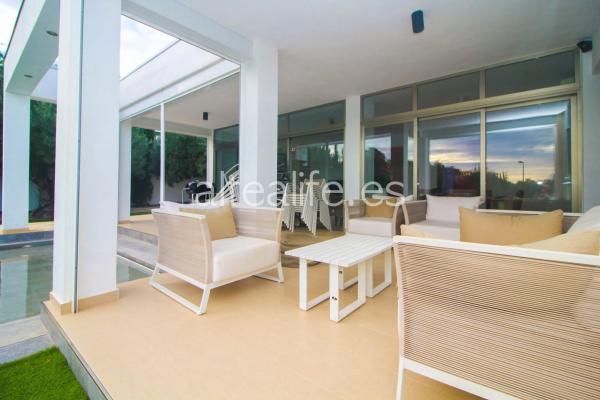 Casa independiente en calle Les Revoltes