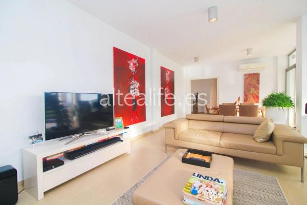 Casa independiente en calle Les Revoltes