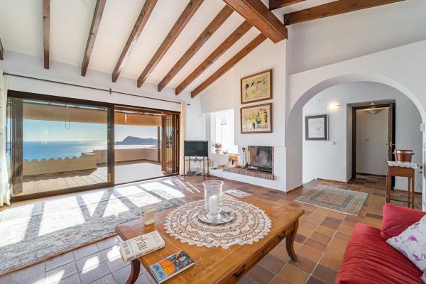 Casa independiente en calle Alhambra de Granada